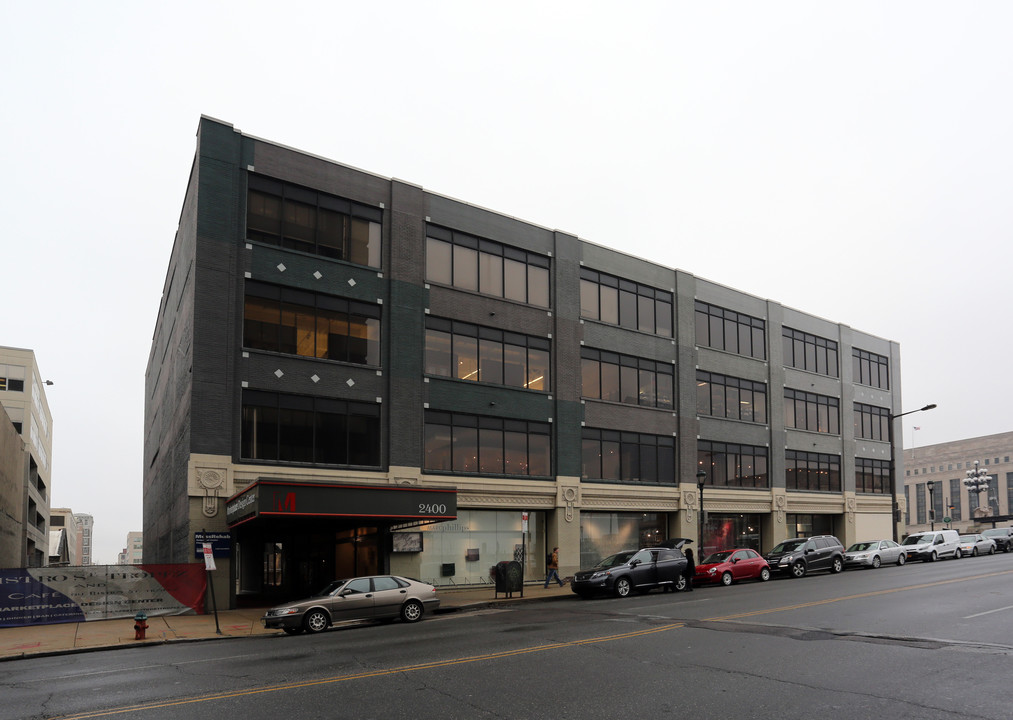 2400 Market in Philadelphia, PA - Building Photo