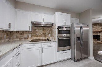 1624 Summer Pl Cir in Irving, TX - Building Photo - Building Photo