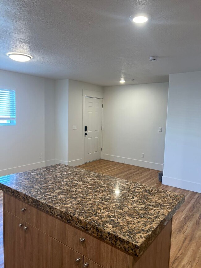 422 Cheyenne Dr in Evanston, WY - Building Photo - Building Photo