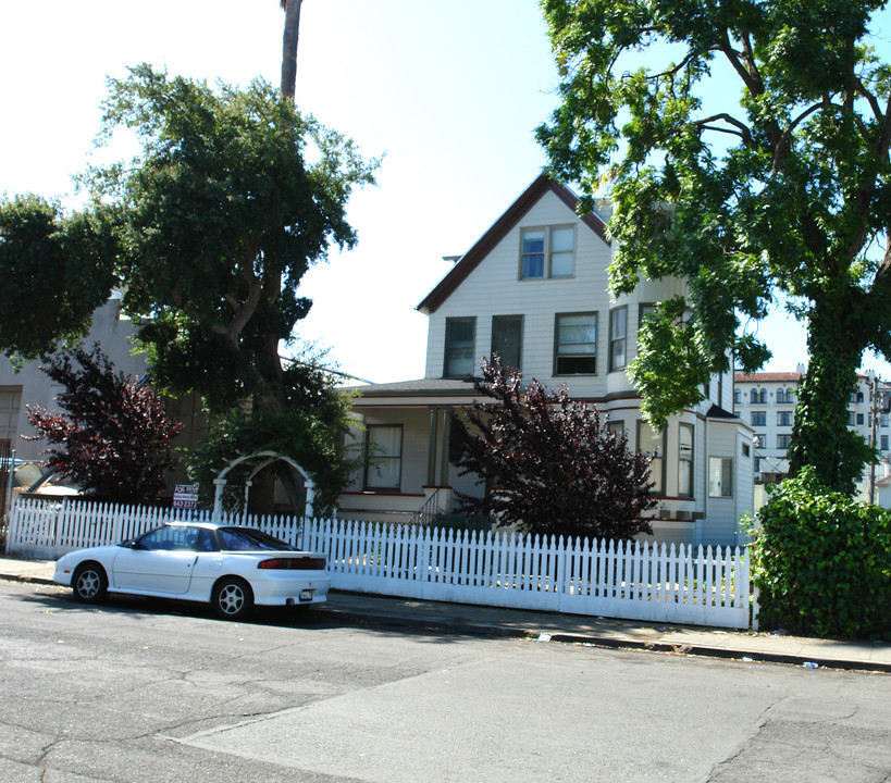 529 Florida St in Vallejo, CA - Foto de edificio