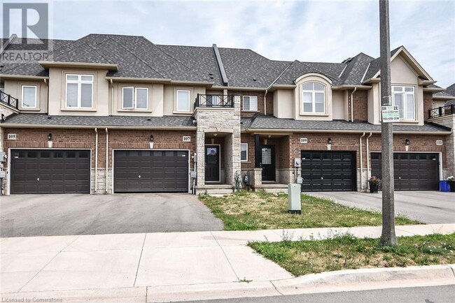 107 Sonoma Ln in Hamilton, ON - Building Photo - Building Photo