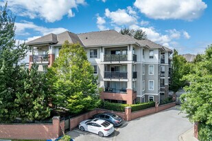 8929 202 St in Langley, BC - Building Photo