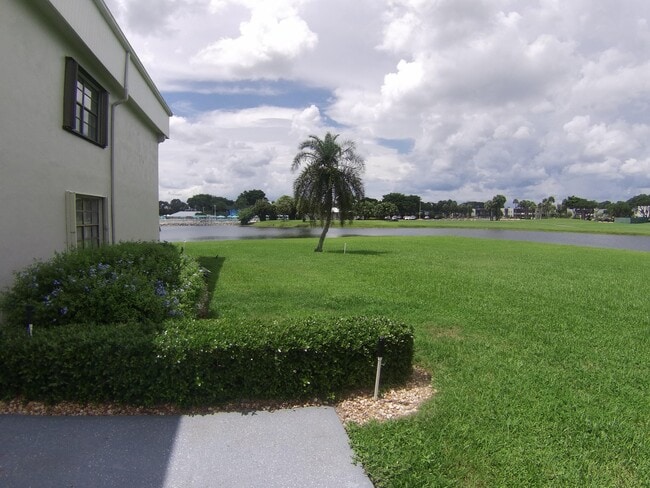 854 Normandy Trail in Delray Beach, FL - Building Photo - Building Photo