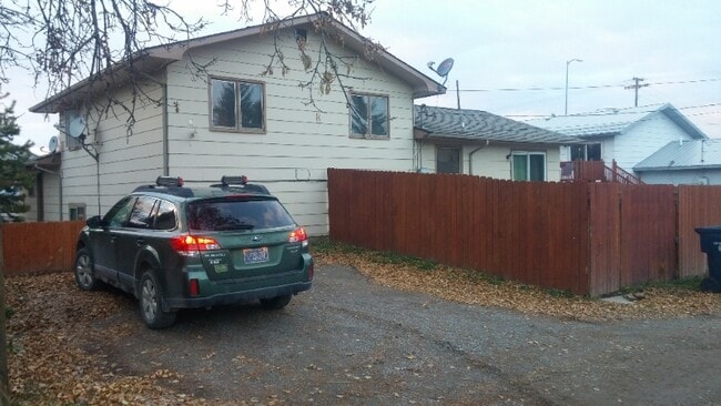 property at 520 N 19th Ave