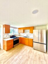 93 Ulumalu Rd in Haiku-Pauwela, HI - Foto de edificio - Building Photo