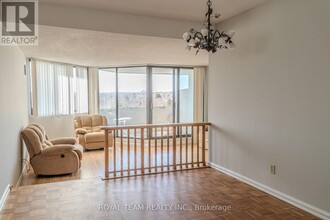 50 Baif Blvd in Richmond Hill, ON - Building Photo - Building Photo