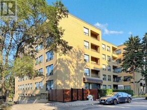 740 Eglinton Ave W in Toronto, ON - Building Photo - Building Photo