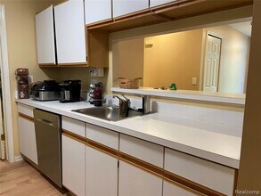 56246 Troon N in Shelby Township, MI - Building Photo - Building Photo