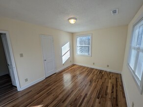 4 Maple Leaf Ct in Asheville, NC - Building Photo - Building Photo