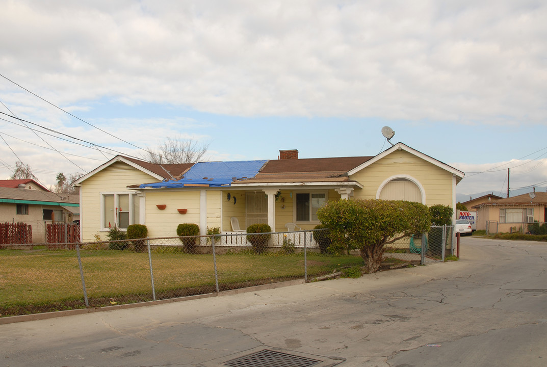 10815 Weaver Ave in South El Monte, CA - Foto de edificio