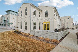 5387 W Bowstring Way in South Jordan, UT - Building Photo - Building Photo