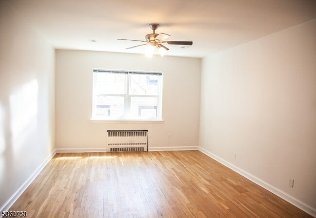 152 Belleville Ave in Bloomfield, NJ - Building Photo - Building Photo