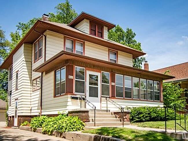 property at 4210-4212 Davenport St