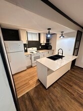 800 Main St, Unit D - Basement in Neenah, WI - Building Photo - Building Photo