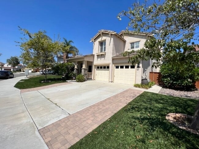 2415 Falcon Valley Dr in Chula Vista, CA - Building Photo - Building Photo