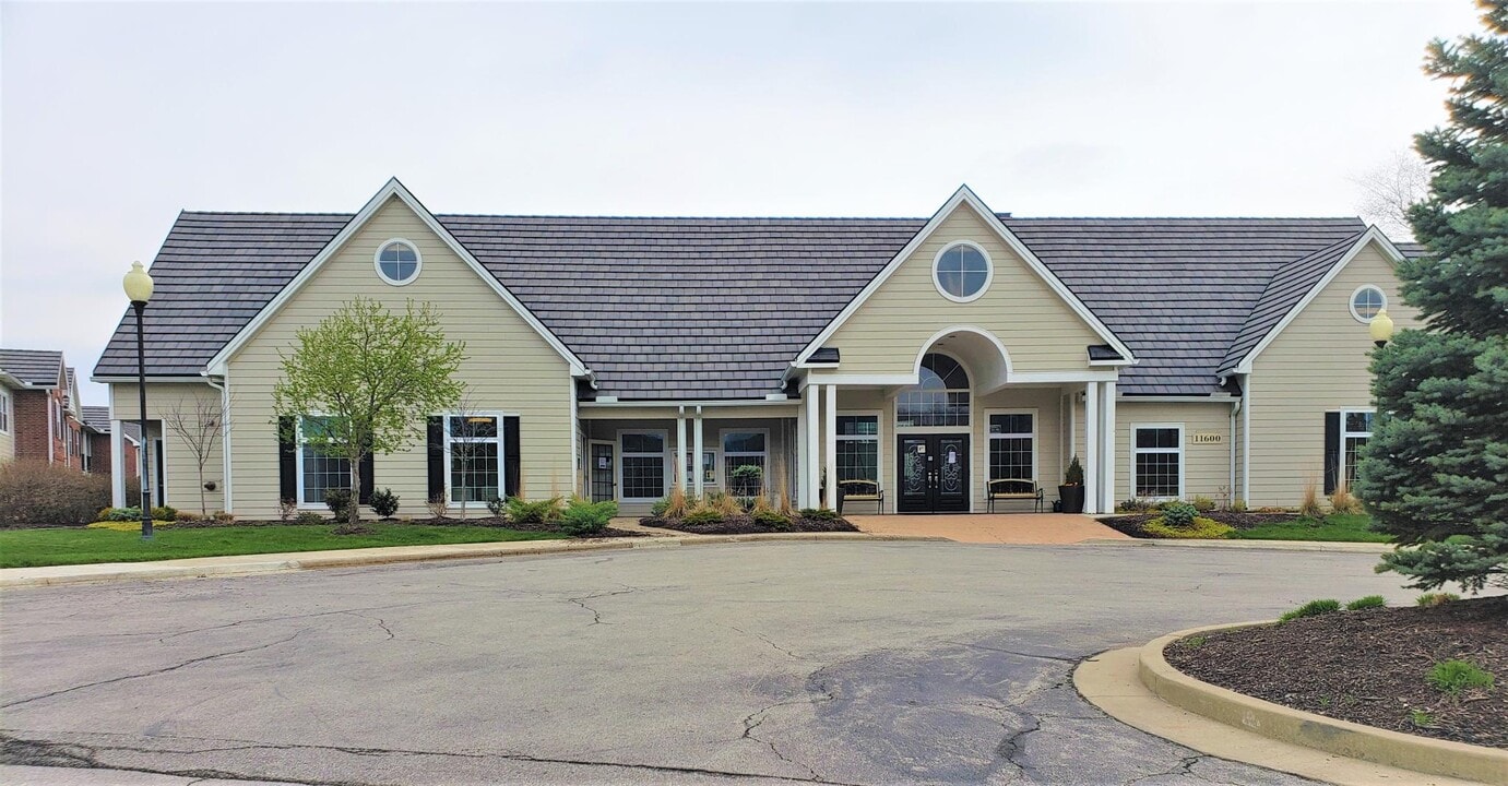 11606 Tomahawk Creek Pkwy in Leawood, KS - Building Photo