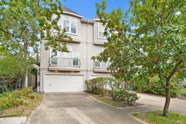 2304 Albans Rd in Houston, TX - Building Photo - Building Photo