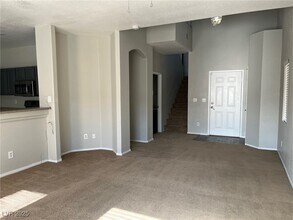 8037 Peaceful Village Pl in Las Vegas, NV - Building Photo - Building Photo