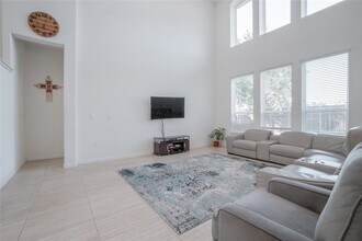 9404 Ivalenes Hope Dr in Austin, TX - Building Photo - Building Photo