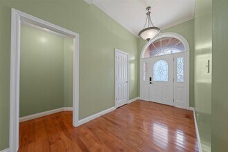 144 Lost River Ln in Bowling Green, KY - Building Photo - Building Photo