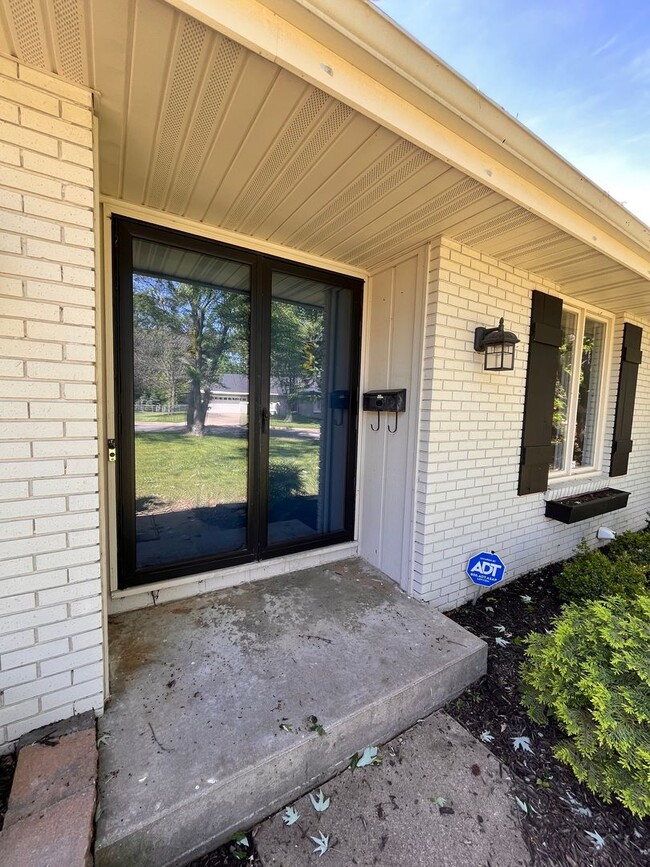 3060 E Covington St in Springfield, MO - Building Photo - Building Photo