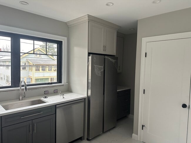 41 Cornell St in Arlington, MA - Building Photo - Building Photo