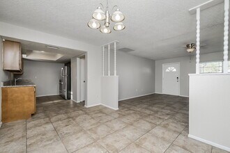 16328 Caribbean Ct in Hudson, FL - Building Photo - Building Photo