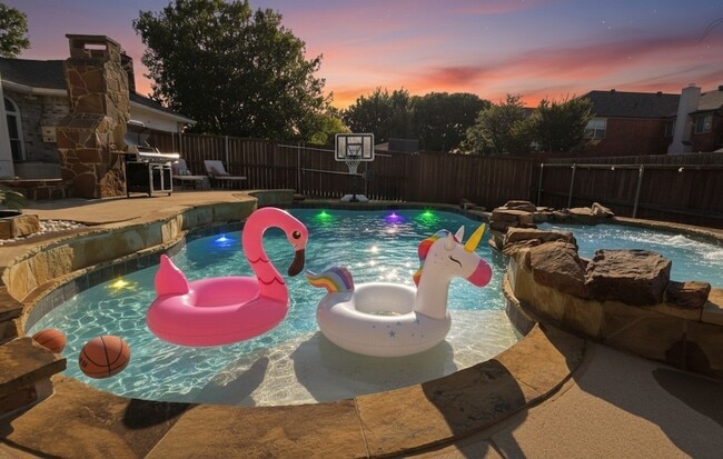 property at 1531 Home Park Dr