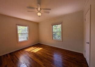 890 Josephine St in New Braunfels, TX - Foto de edificio - Building Photo