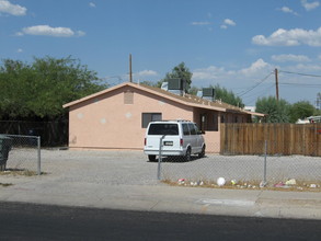 506 N Iroquois Ave in Tucson, AZ - Building Photo - Building Photo