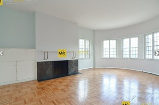 923 Beacon St, Unit 2 in Boston, MA - Building Photo