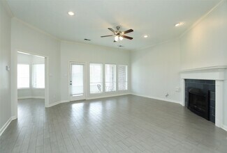 24603 Haigshire Dr in Tomball, TX - Building Photo - Building Photo