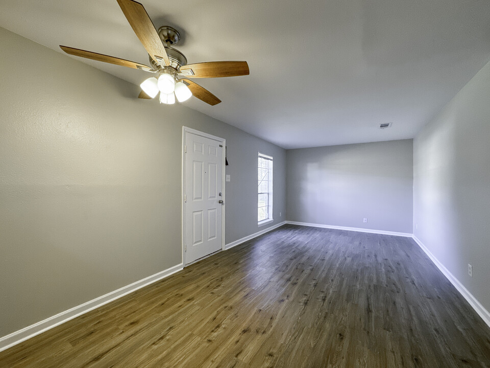 4539 Dakota St, Unit #3 in Dickinson, TX - Foto de edificio