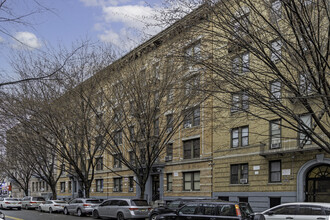 154-156 Vermilyea Ave in New York, NY - Building Photo - Building Photo