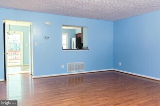 2323 Bluegrass Heights Ct in Rosedale, MD - Building Photo - Building Photo