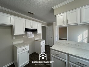 7669 Mineral Crest Cir S in Memphis, TN - Building Photo - Building Photo