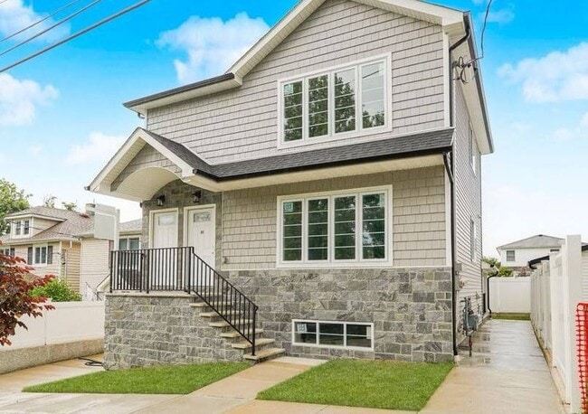 property at 69 Nashville St