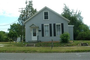 1832 Franklin Ave in Fort Wayne, IN - Building Photo
