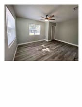 223 S Hillcrest Ave in Clearwater, FL - Foto de edificio - Building Photo