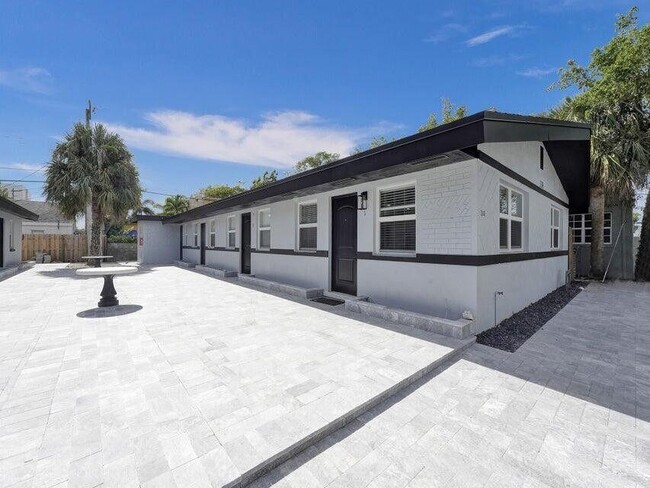 property at 332 Walton Blvd
