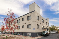 Coachmen Apartments in Aurora, CO - Building Photo - Building Photo