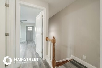 2167 14th Ave S, Unit D802 in St. Petersburg, FL - Building Photo - Building Photo