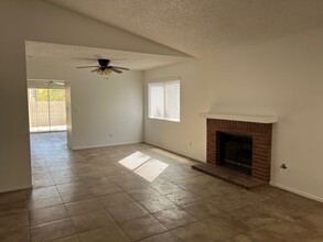 340 Keating St in Henderson, NV - Foto de edificio - Building Photo