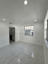 502 Madeira Ave in Coral Gables, FL - Building Photo - Building Photo