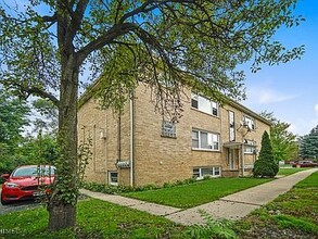 10500 Lyman Ave in Chicago Ridge, IL - Building Photo - Building Photo