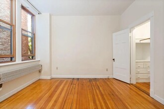 479 Beacon St, Unit 32 in Boston, MA - Building Photo - Building Photo