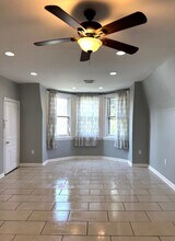 4909 Cedar Ave, Unit 3 in Philadelphia, PA - Building Photo - Building Photo