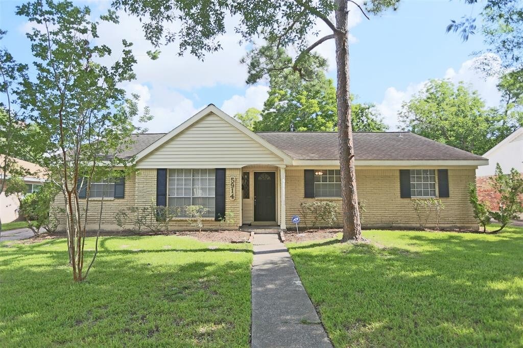 5914 Arboles Dr in Houston, TX - Building Photo