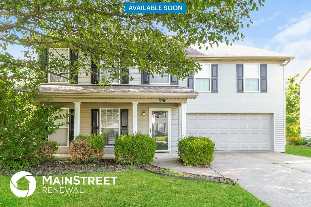 10613 Irvin Pines Dr in Louisville, KY - Building Photo