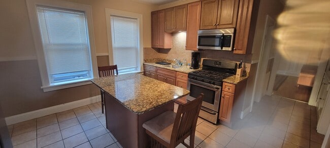 15 N Jay St, Unit 1 in Schenectady, NY - Building Photo - Building Photo